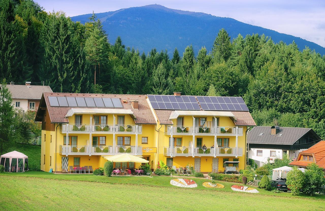 Gaestehaus Goetz Drobollach am Faakersee Exteriör bild