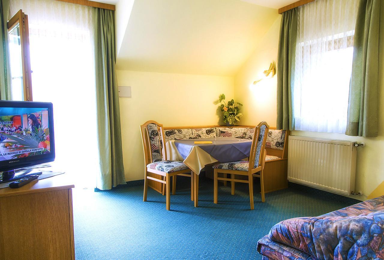 Gaestehaus Goetz Drobollach am Faakersee Exteriör bild