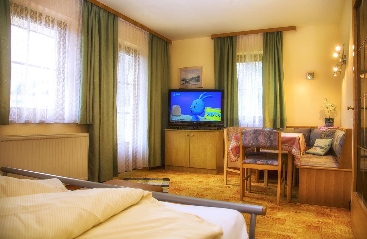 Gaestehaus Goetz Drobollach am Faakersee Exteriör bild